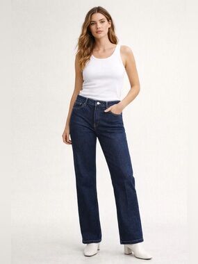 ZARA STRAIGHT LEG JEANS